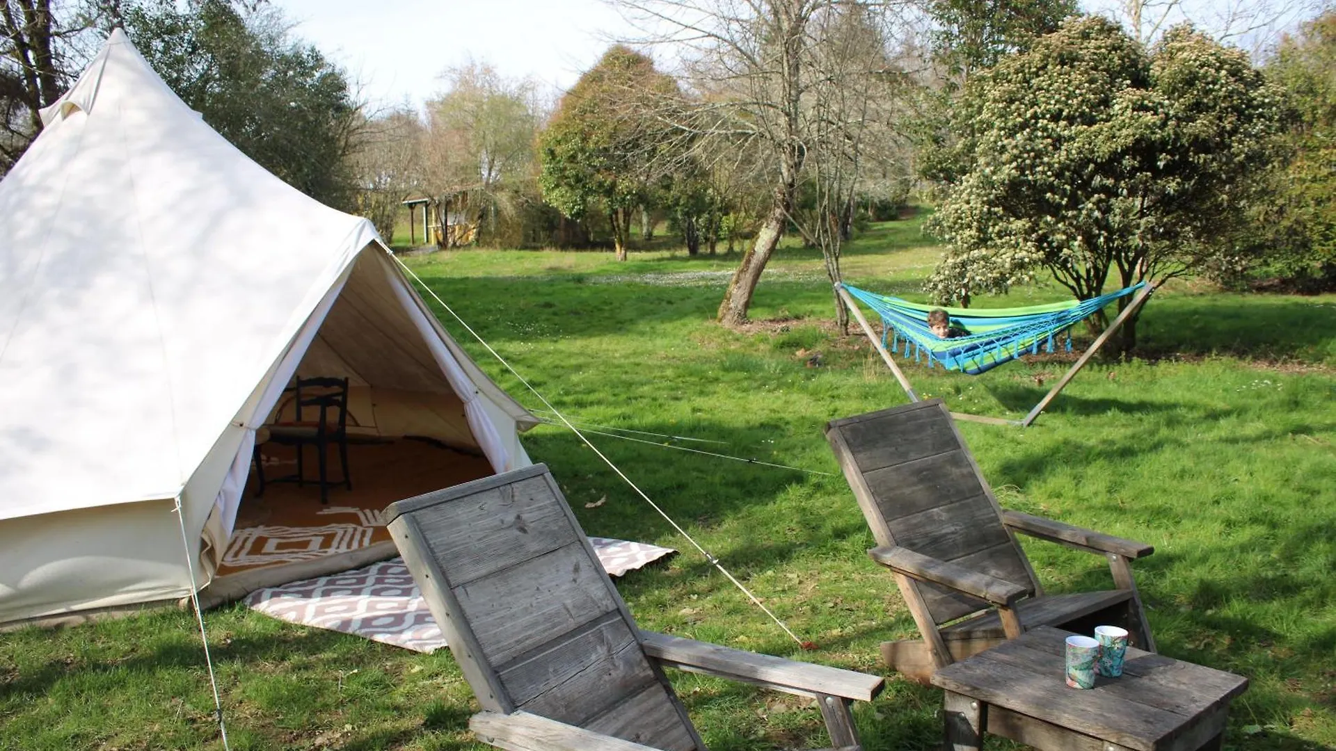 Domaine De Calabel Bed & Breakfast Pouylebon 0*,  France