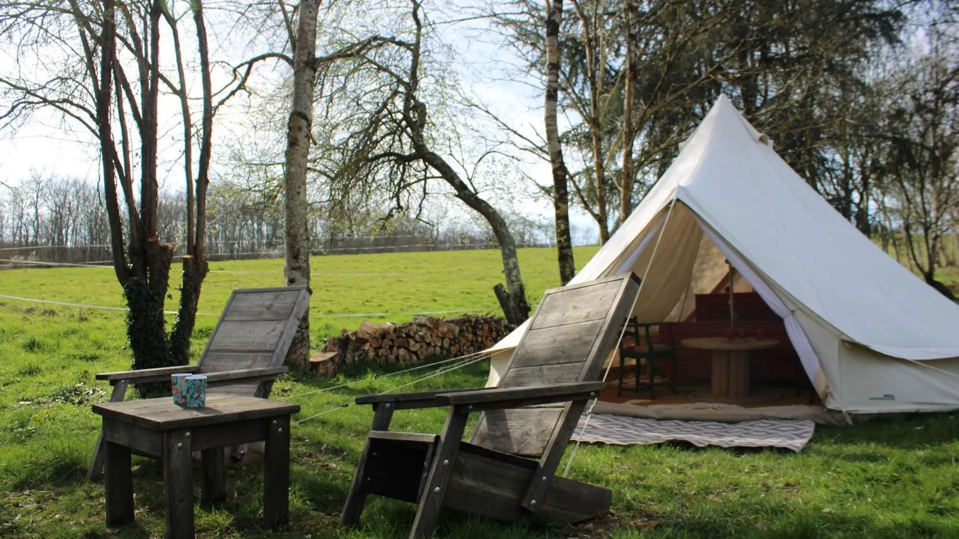 Domaine De Calabel Bed & Breakfast Pouylebon